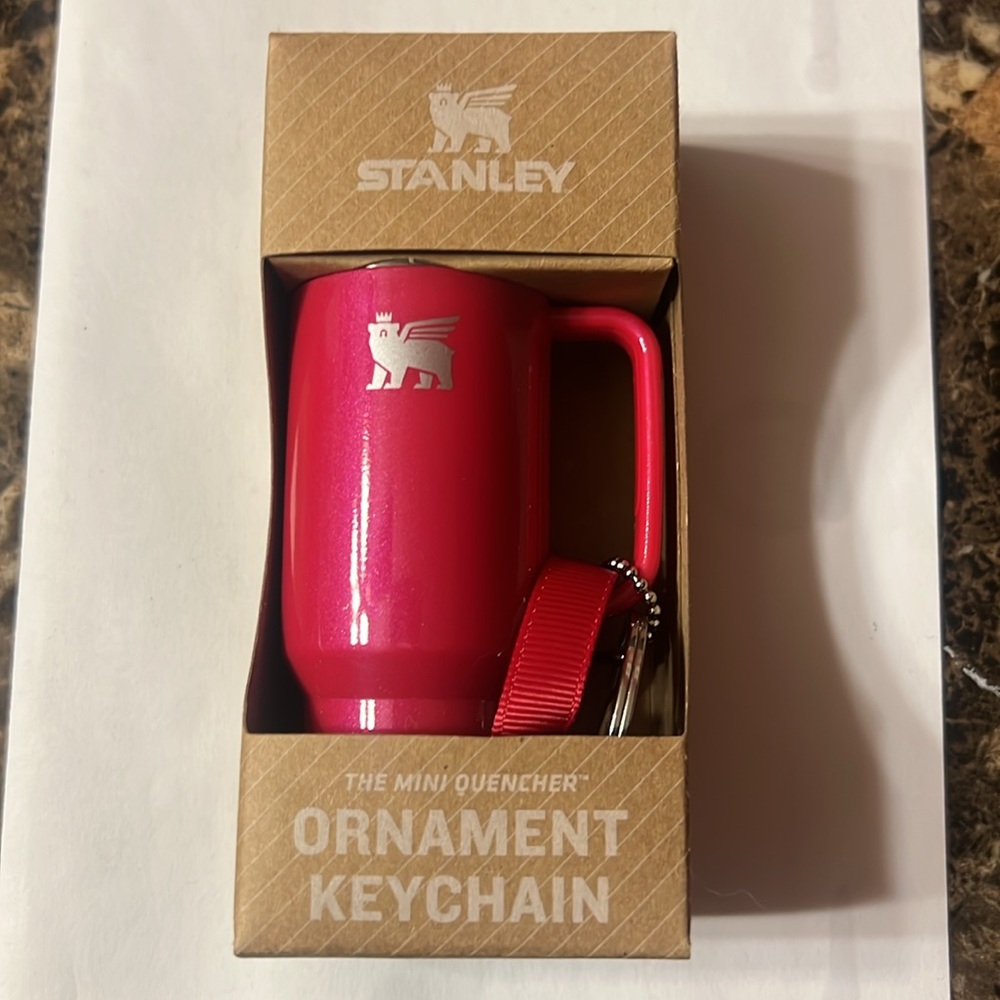 Stanley Water Bottle Keychain Christmas Tree
Ornament Red Delicious